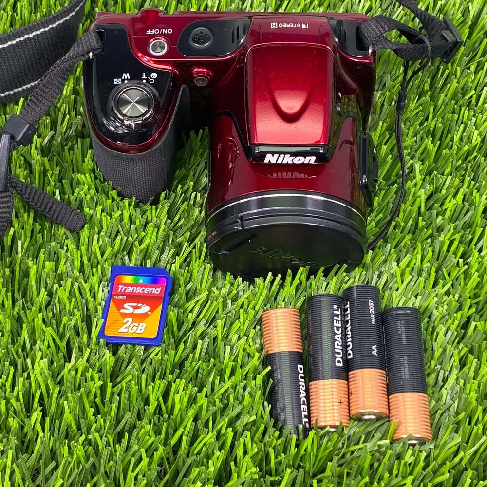Nikon COOLPIX L820 16.0MP Digital Camera with 30x Zoom - Red